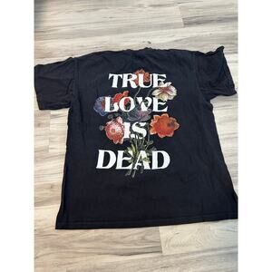 Fashion Nova True Love Is Dead short sleeve tee black size XL